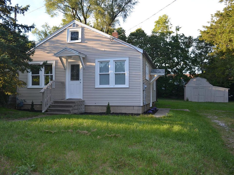 1st image of 227 Hopkins St