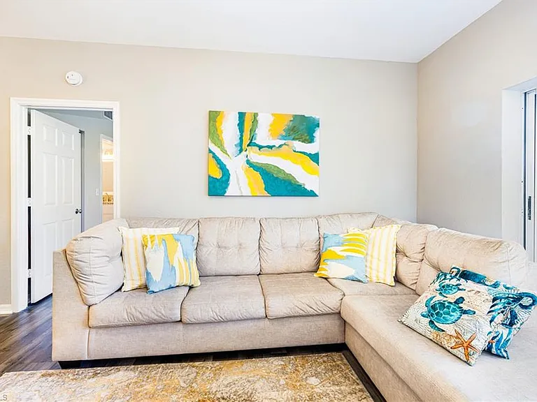 6361 Aragon Way #303 — Photo 8