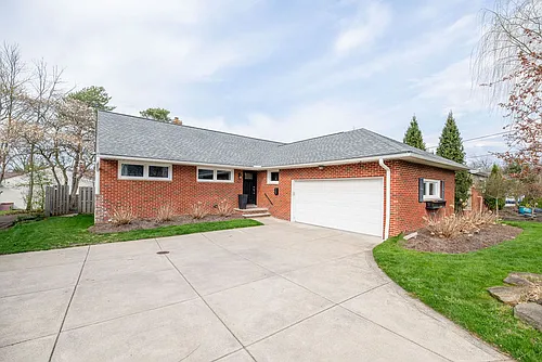 23213 Fairmount Blvd Photo 1