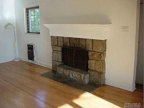 5th image of 8157 Utopia Pkwy