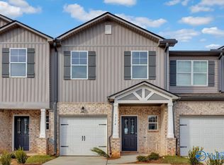 7574 Discovery Point Dr, Huntsville, AL 35806