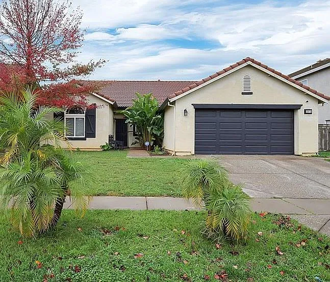 2073 Stone Wood Loop photo 1