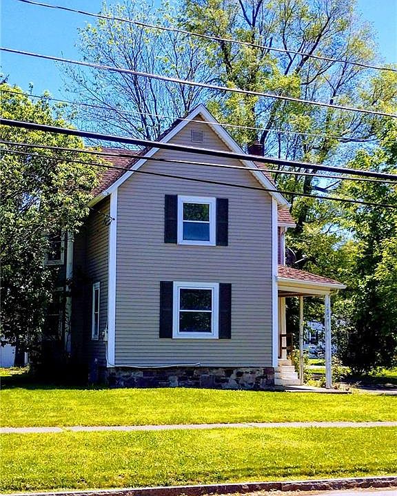 2nd image of 142 State St