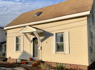 13 Chestnut St, Beverly, MA 01915
