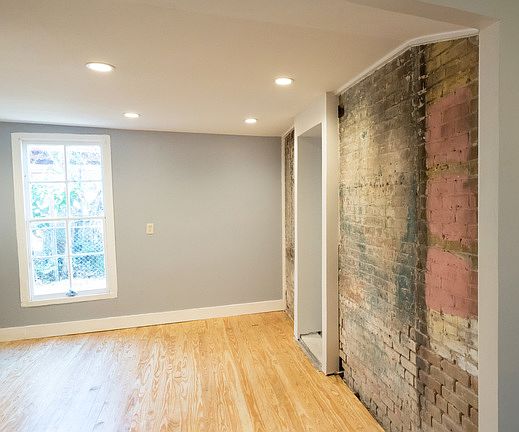 5th image of 220 E Fest St