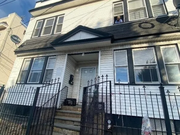 200 S 8th St, Newark City, NJ 07103