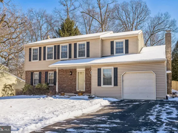 102 Twining Rd, Lansdale, PA 19446