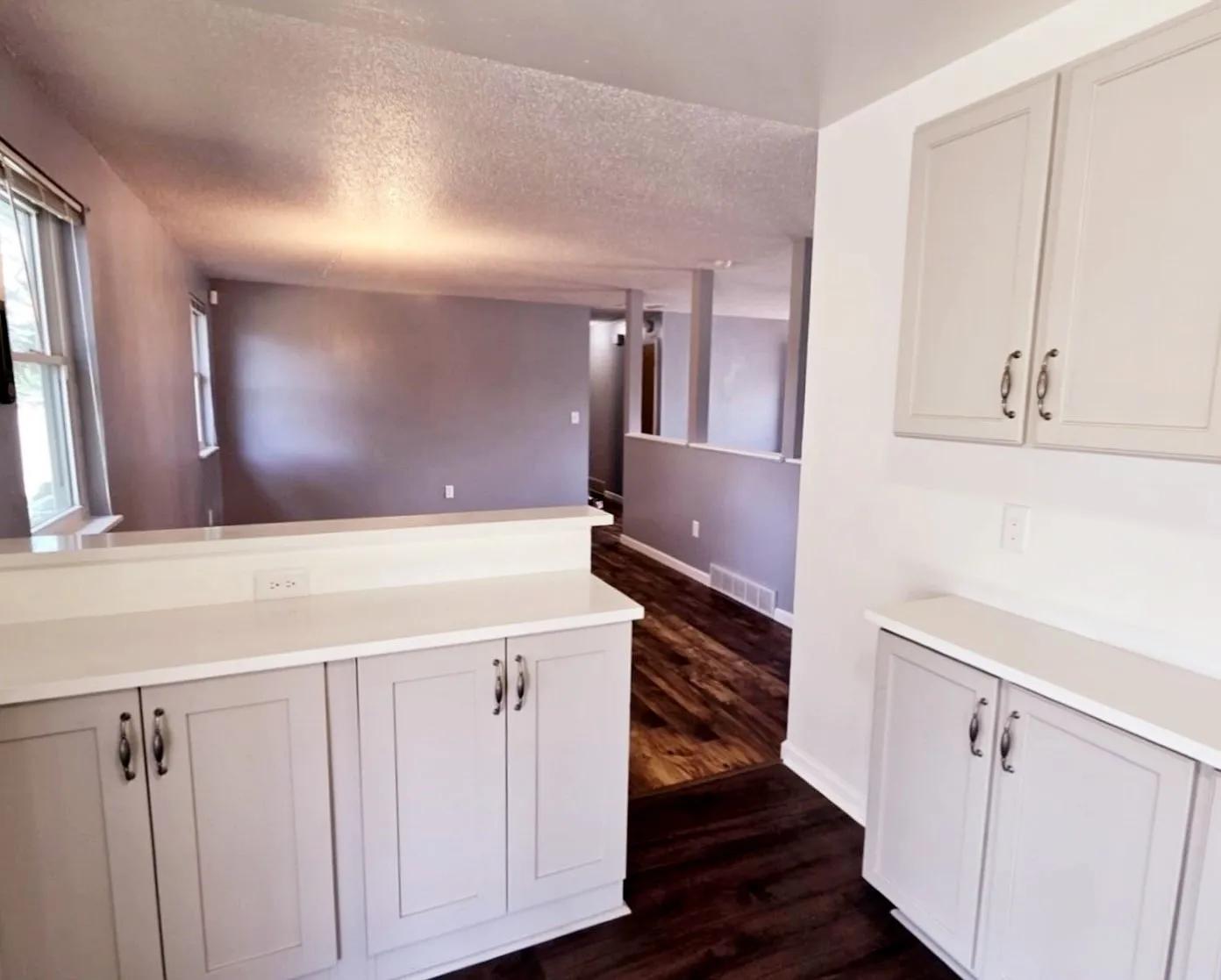 5 bed, 2626 sqft, $3,300 — Photo 2