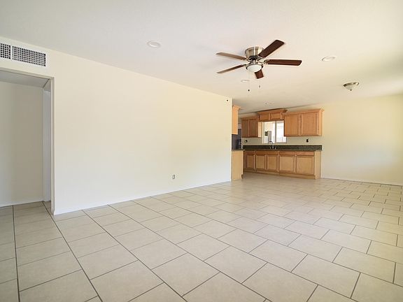 4th image of 3347 W Campbell Ave