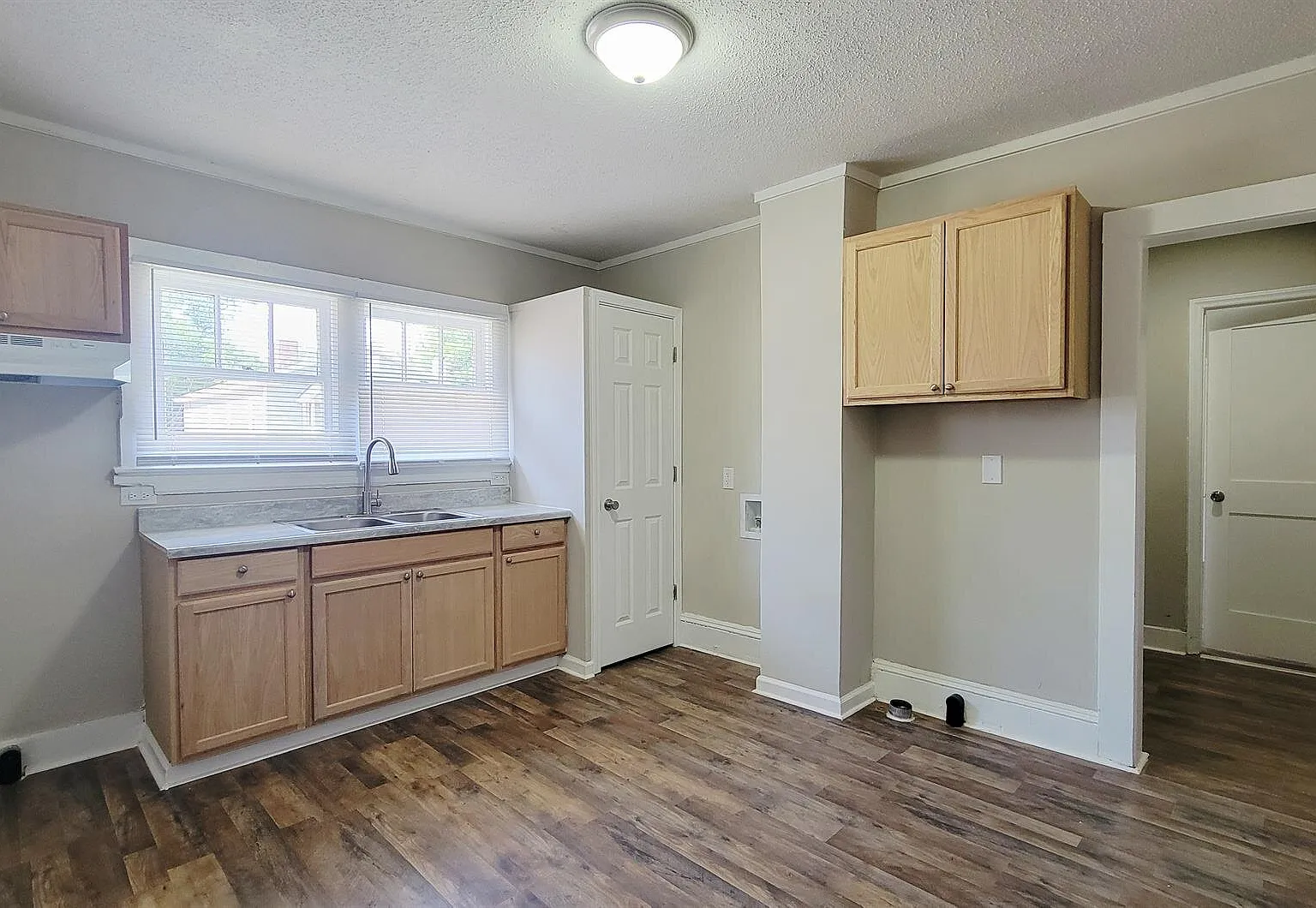 400 Walnut St Unit B — Photo 4