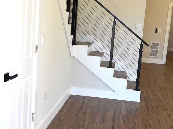 2nd image of 1069 SPEARING Street