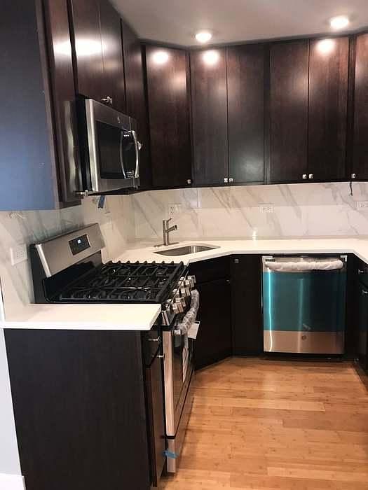1st image of 3118 N Saint Louis Ave #1