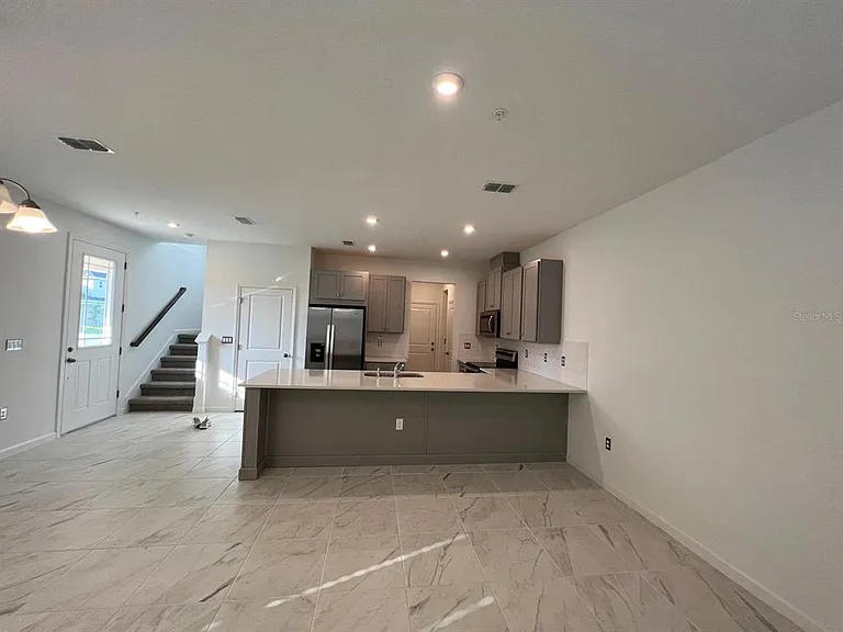 11915 Sunsail Ave — Photo 5
