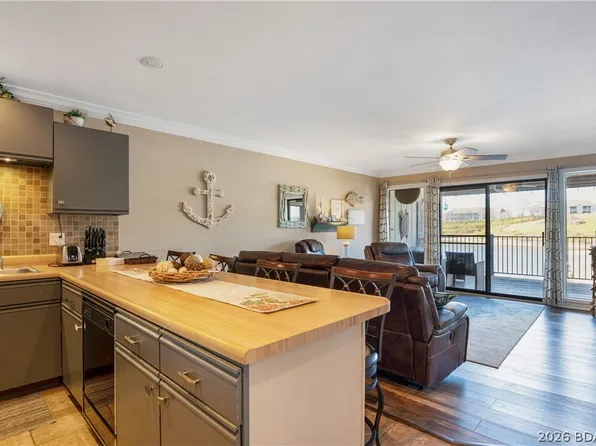 150 Southwood Shores Pl #23-2B, Lake Ozark, MO 65049