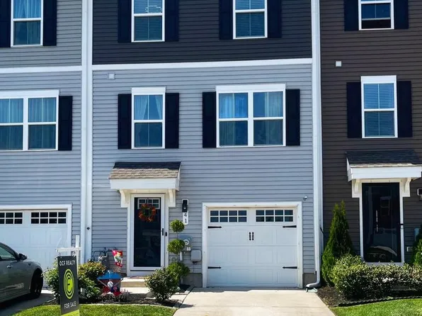 41 Burr St, Williamstown, NJ 08094