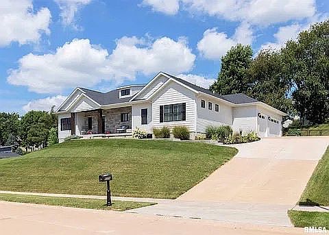 2nd image of 5776 Little Ln