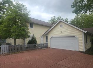 16316 Bellingham Dr, Chesterfield, MO 63017