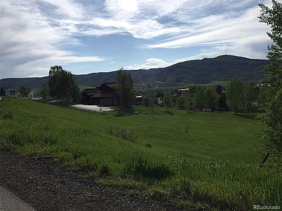 5th image of 2270 Bear Dr