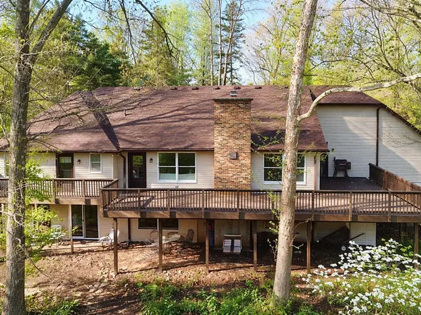 7002 N Kaywood Dr, Rocheport, MO 65279