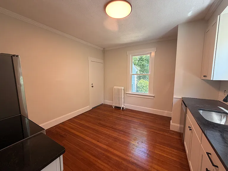 7 Caswell Ave #1 — Photo 17