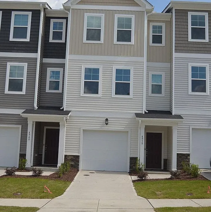 4938 Southern Magnolia Dr