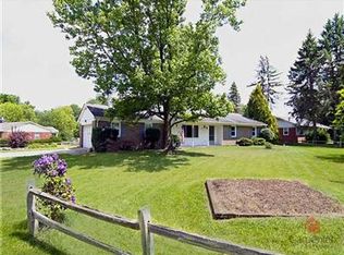 1106 Stevens Dr, Zionsville, IN 46077