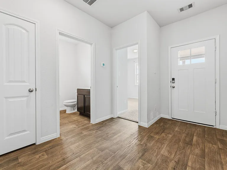 202 Eagle Mountain Trl — Photo 43