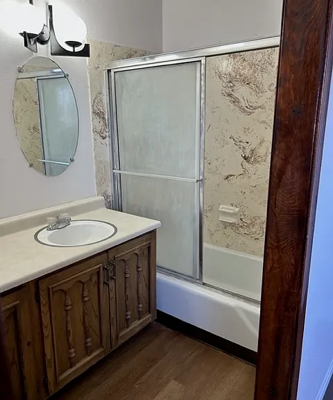 Huge Nob Hill 1 Bedroom w/ Garage, Storage, Ref. Air, & Updates — Photo 34