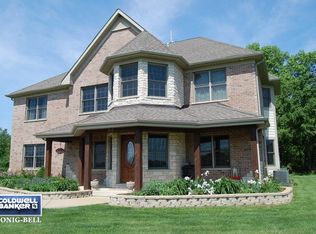 203 Ehrenwald Dr, Millington, IL 60537