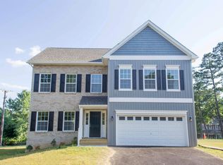 7919 Carriage Park Dr, Roanoke, VA 24019