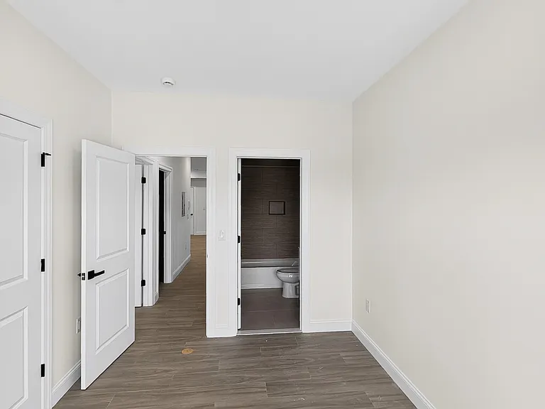 270 Hunterdon St #1 — Photo 14
