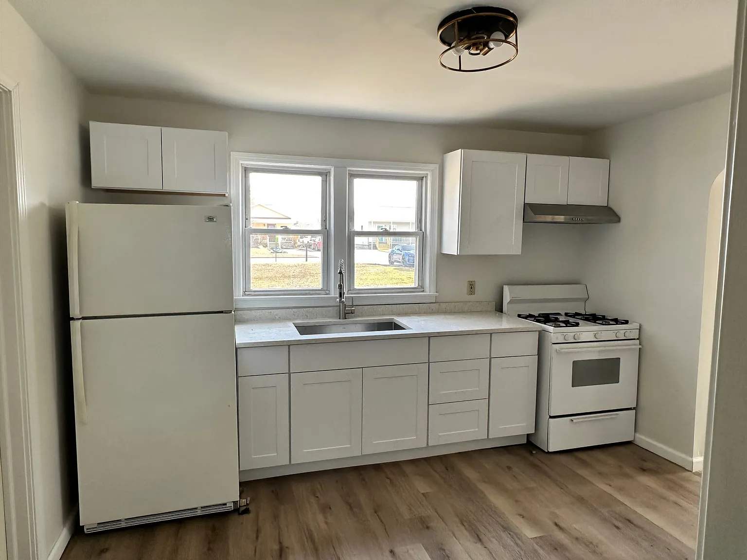 223 Rural St — Photo 3