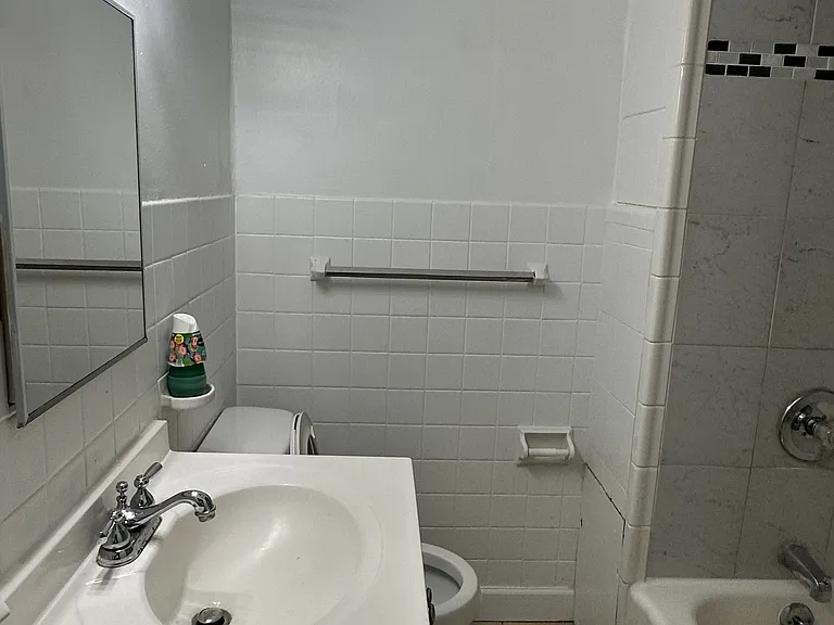 155 W River Streetsuite E #4 — Photo 8