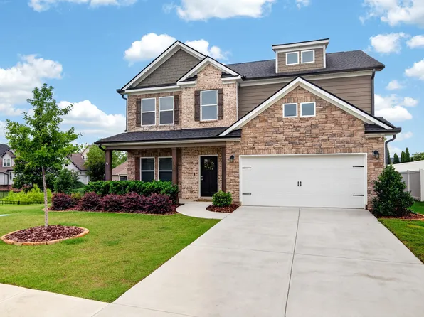 4982 Wellesley Dr, Ooltewah, TN 37363