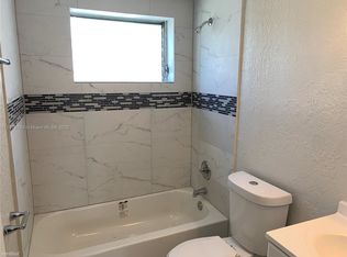 822 NW 7th Ter, Hallandale, FL 33009