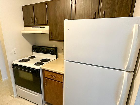4th image of 830 Western Ave Unit 309