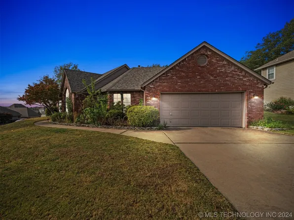 7754 S Erie Ave, Tulsa, OK 74136