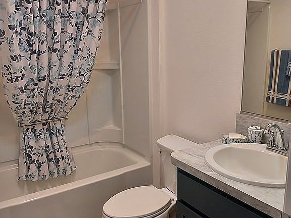 2nd image of 1480 Emma Pl
