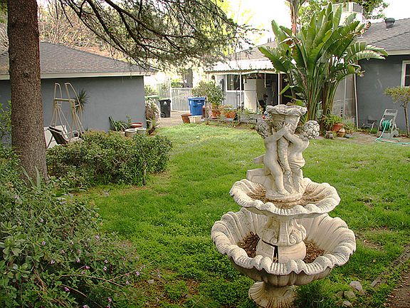 4th image of 11108 Whitegate Ave