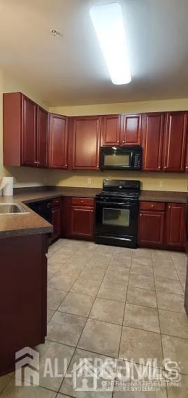 725 Timberlake Dr — Photo 16