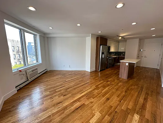 Rented by Marquis Real Estate Services | media 10