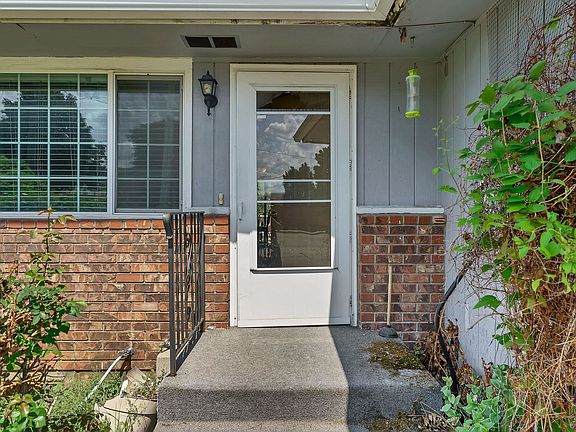 3rd image of 14713 E Mission Ave #14715