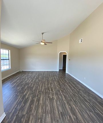 5th image of 100 Vista Oaks Dr
