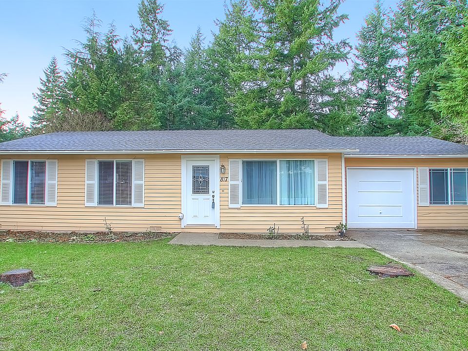 1st image of 817 216th Ave NE