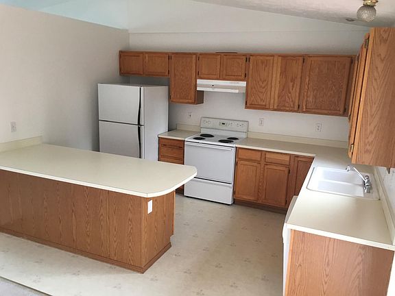2nd image of 18826 E Broadway Ave #18828