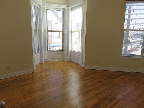 5th image of 2300 N Milwaukee Ave #2A
