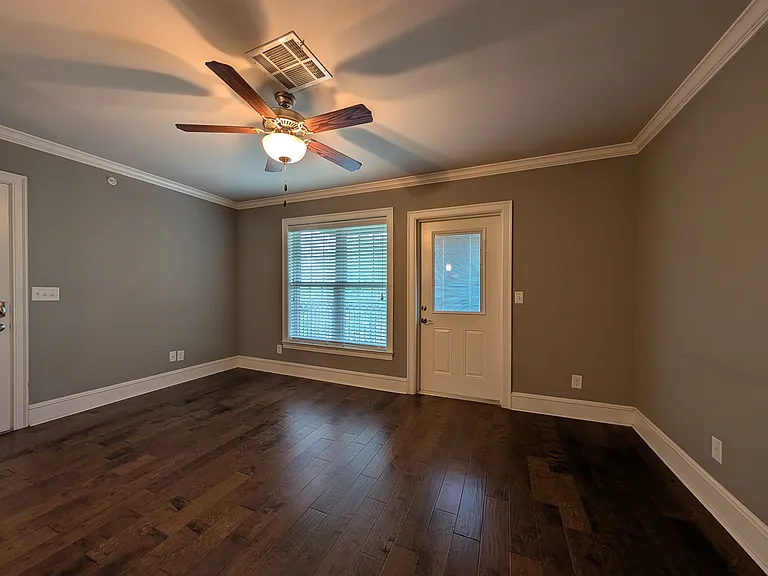 1301 Louisiana St #301 — Photo 8