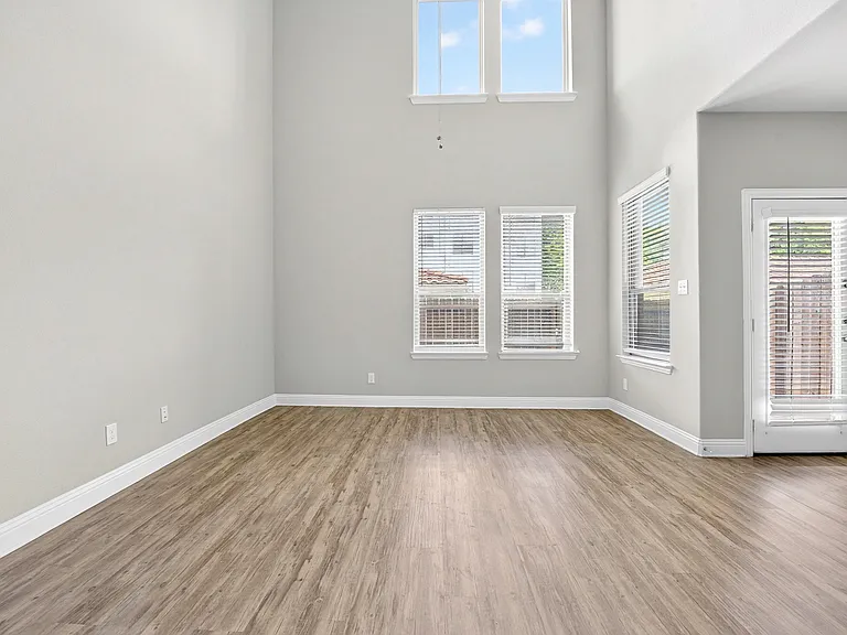 6428 Hermosa Dr — Photo 13
