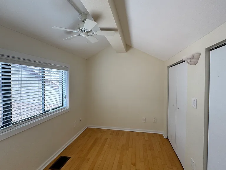 1320 Pelican Creek Xing — Photo 30