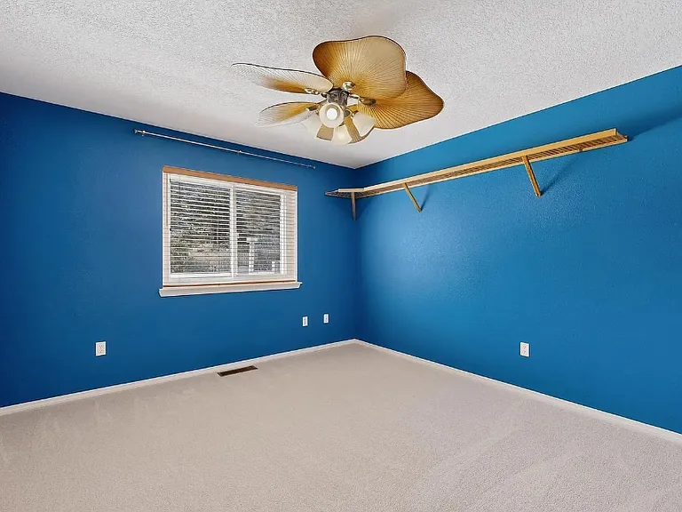 1079 Neck Ln — Photo 9